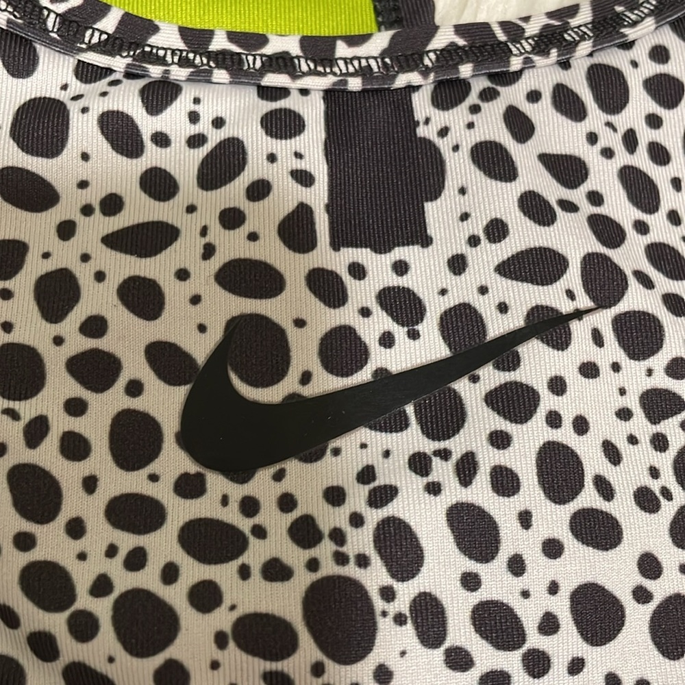 Nike Pro Set - Picture 6 of 6